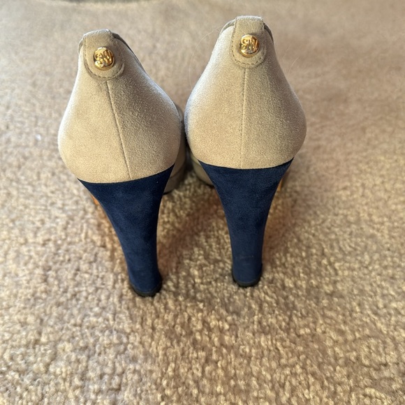 Authentic Stuart Whitman Women’s Heels | Blue and Gray | Size 8 (38.5) - Picture 4 of 7